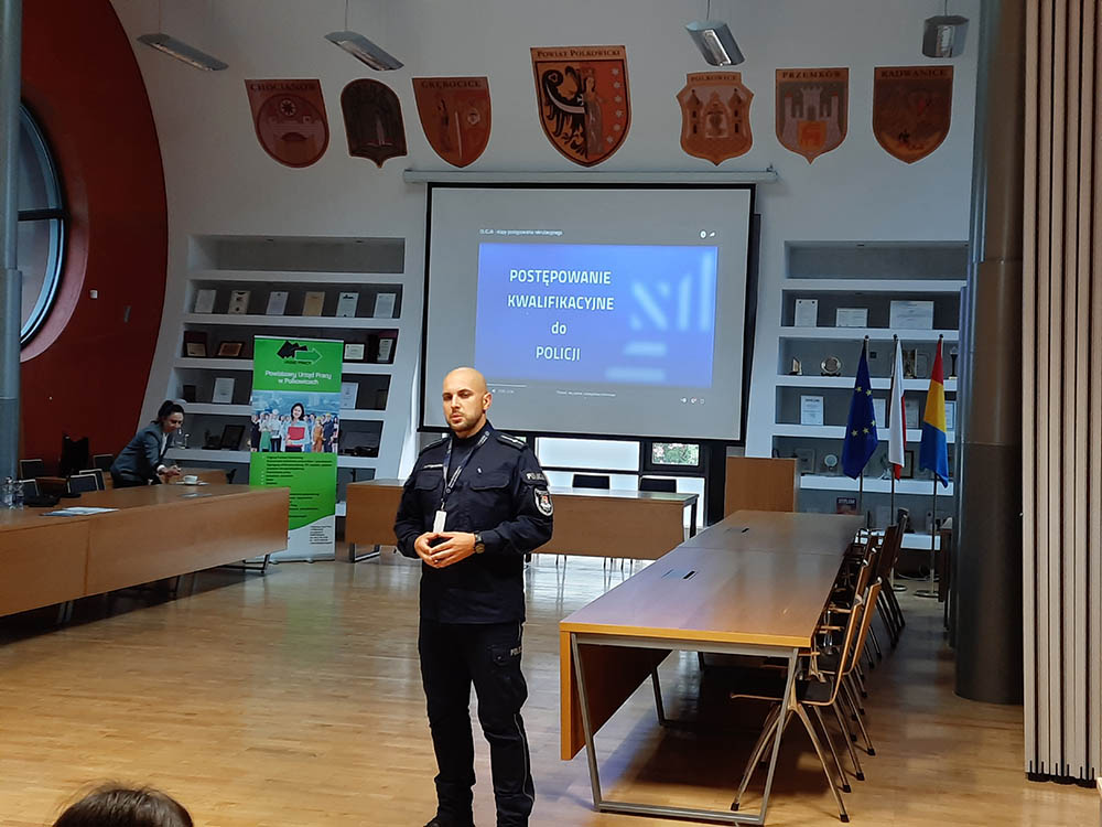 SPOTKANIE Z POLICJANTAMI