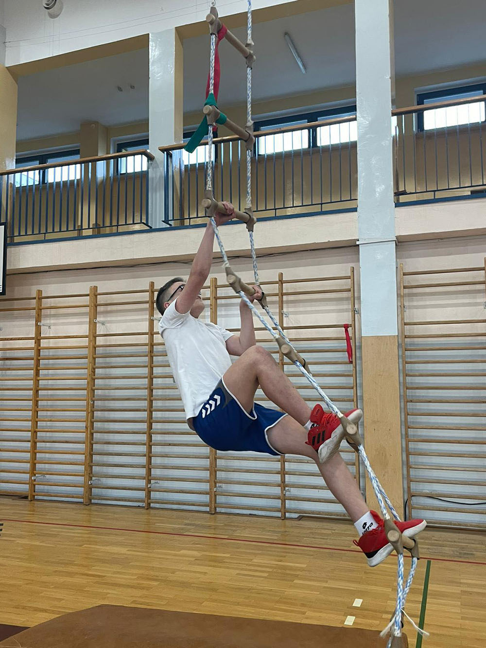 WŁÓŻ SPORTOWE GACIE