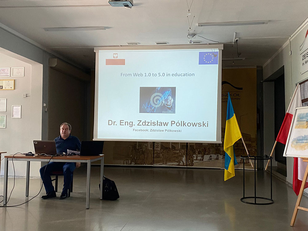 PRACE NAD MIĘDZYNARODOWYM PROJEKTEM 
