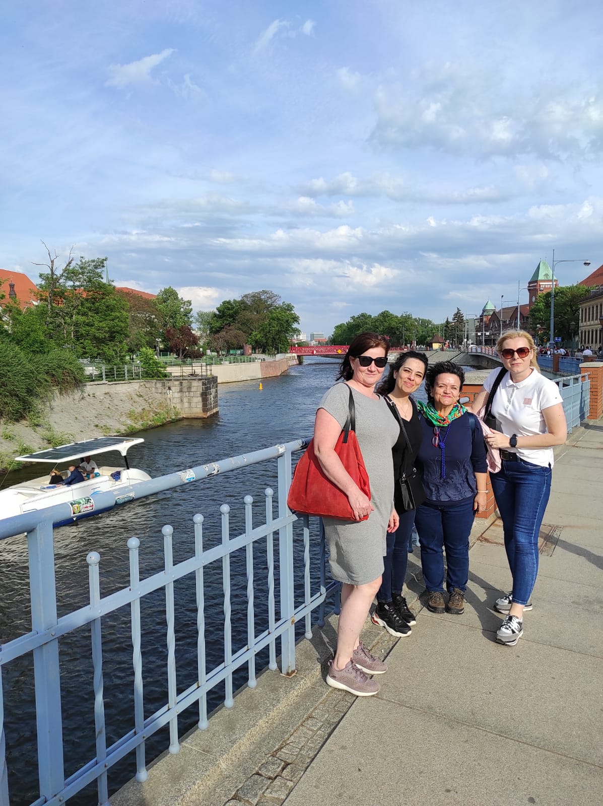 PRACE NAD MIĘDZYNARODOWYM PROJEKTEM 