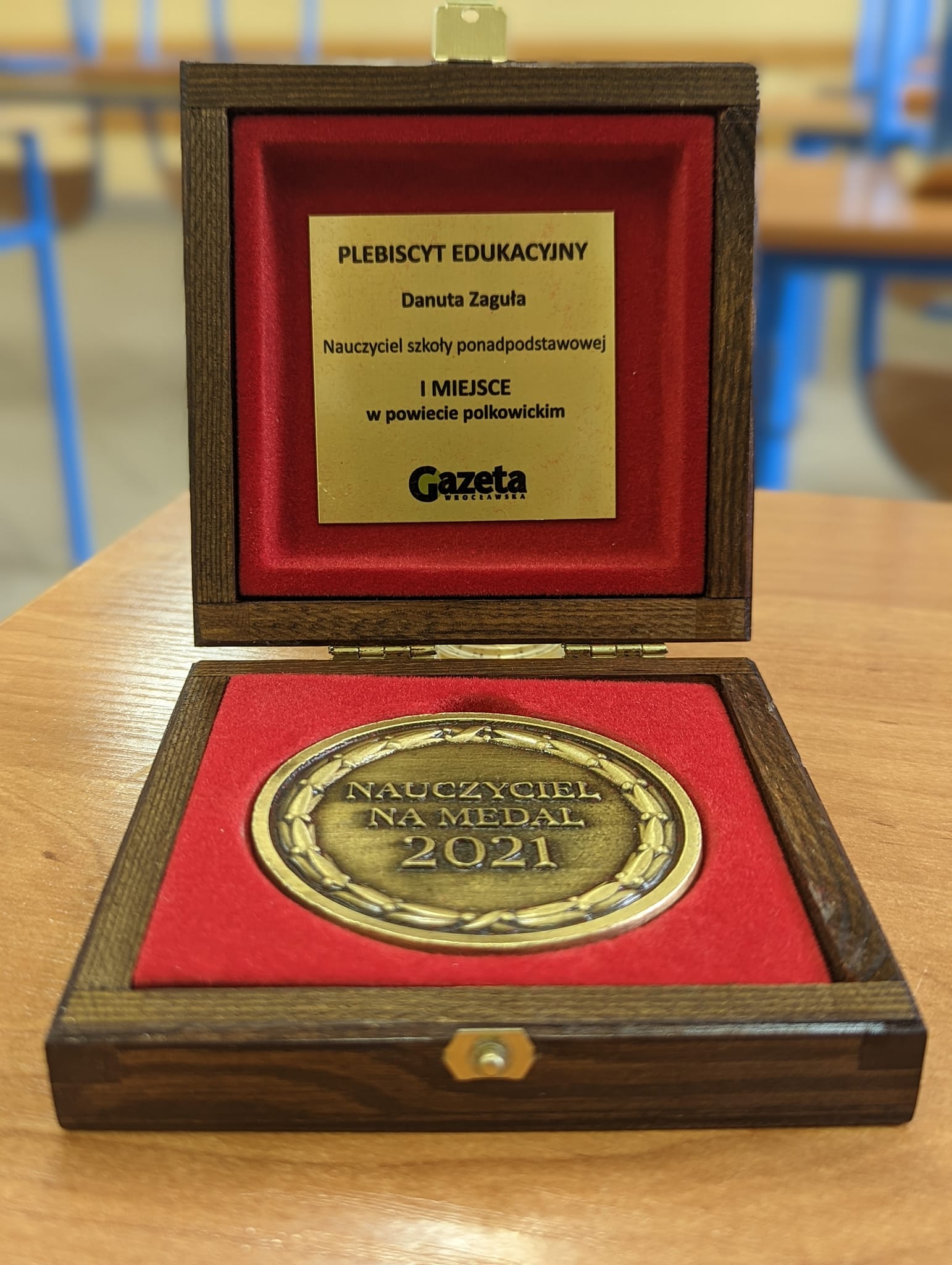 NAUCZYCIEL NA MEDAL