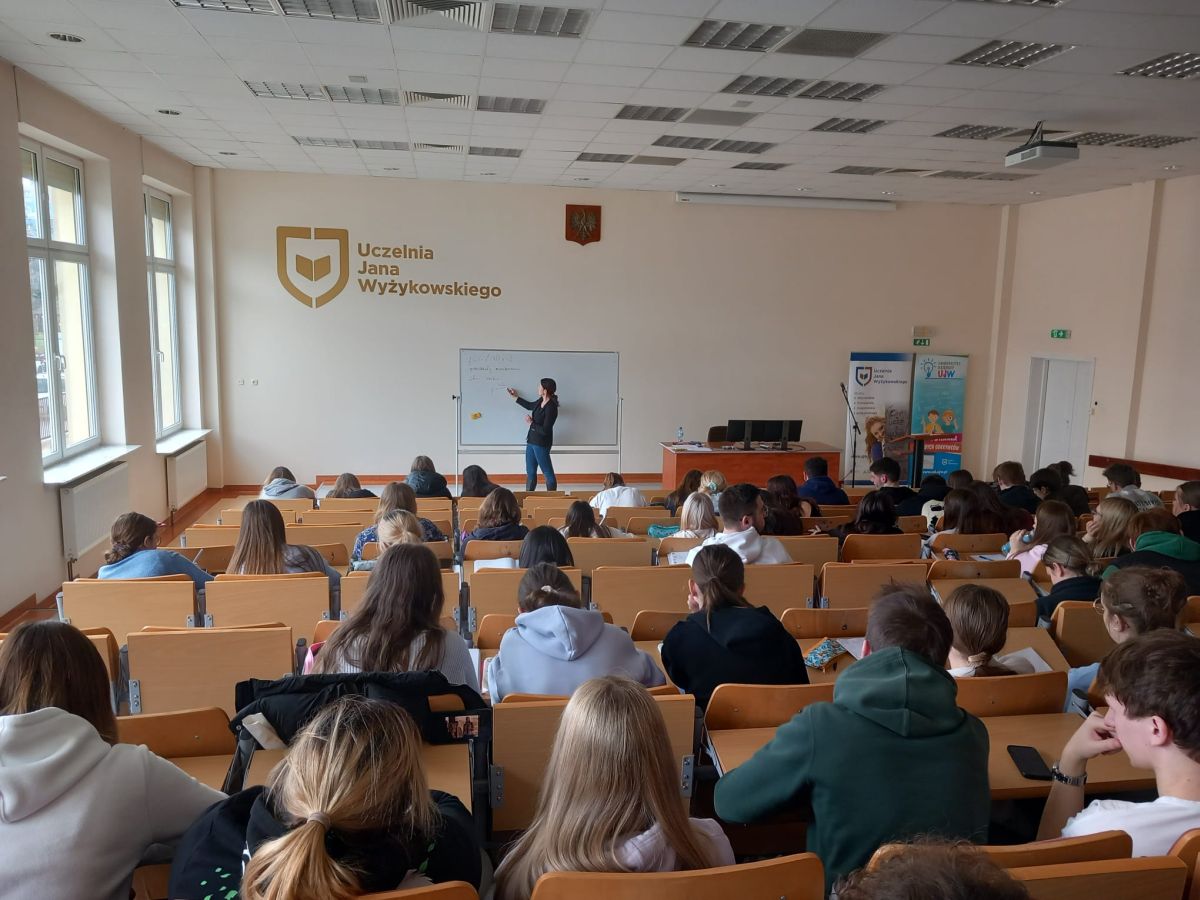 MATEMATYKA DLA MATURZYSTÓW