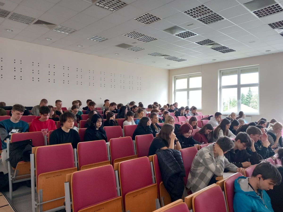 MATEMATYKA DLA MATURZYSTÓW
