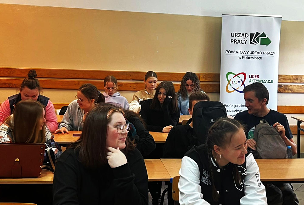MYŚLIMY O PRZYSZŁOŚCI